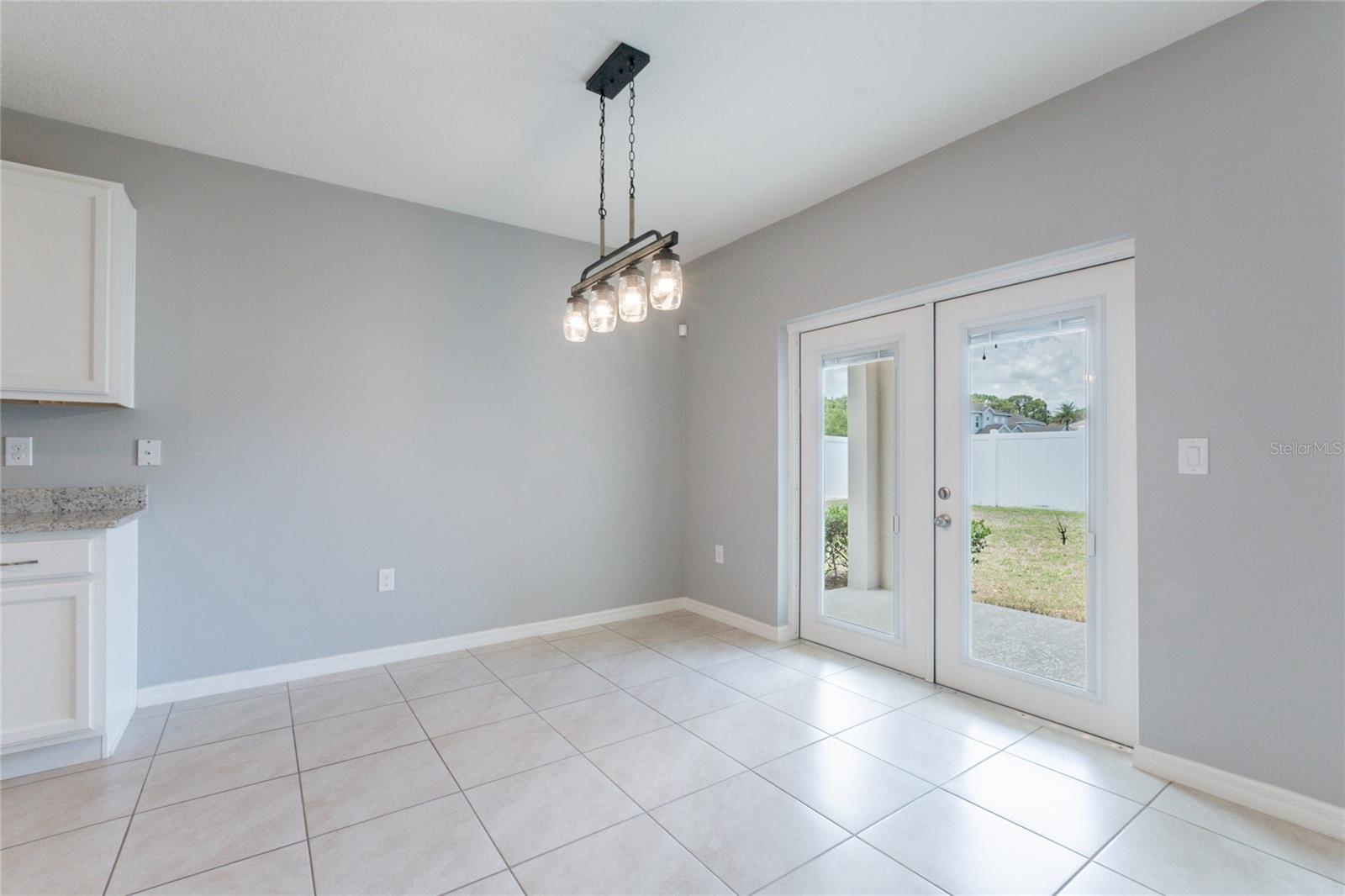 3079 BETHPAGE LOOP