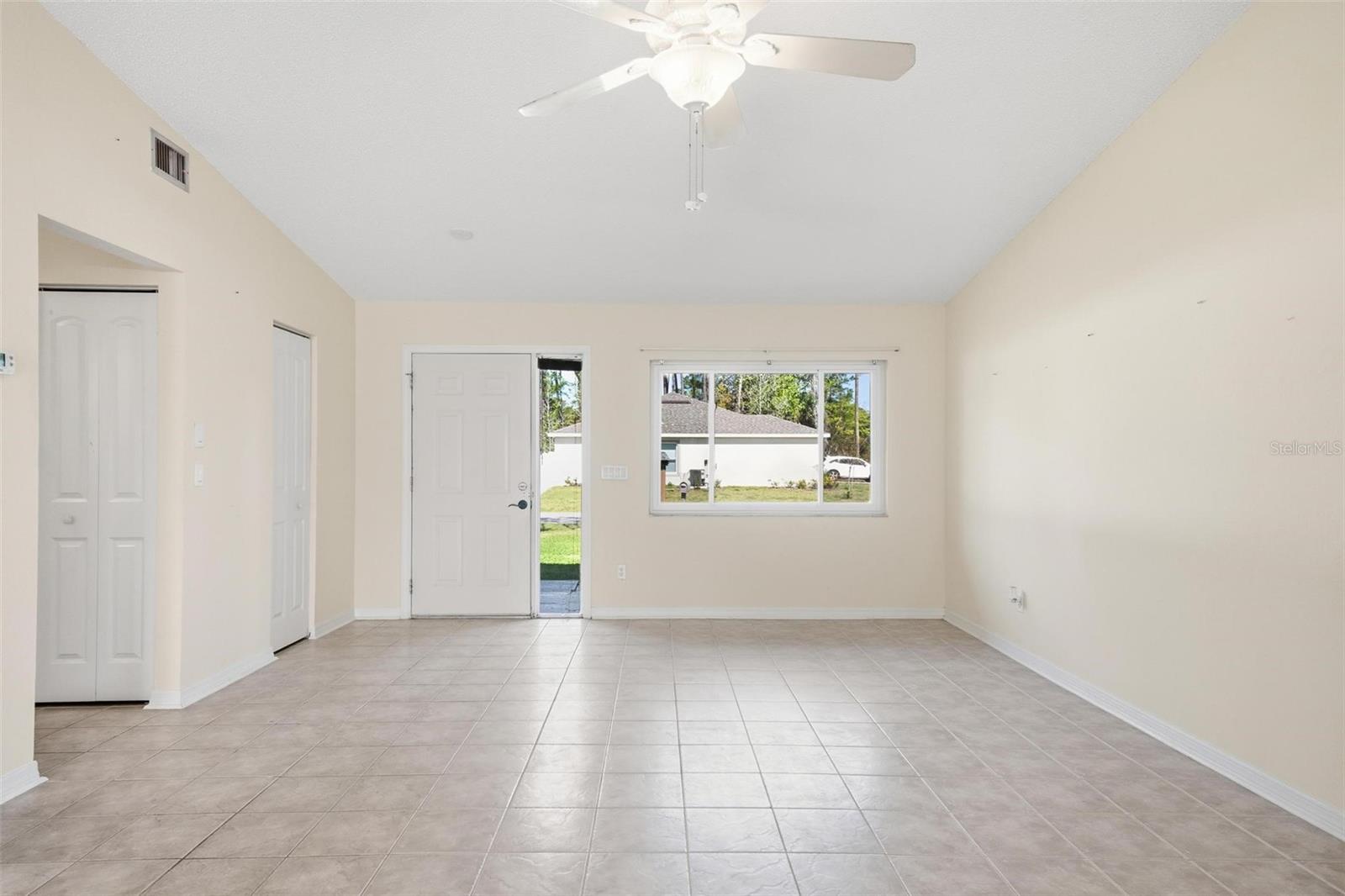 BELLE TERRE COMMUNITY - Residential