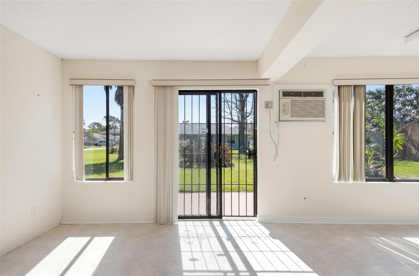 BELLE TERRE COMMUNITY - Residential