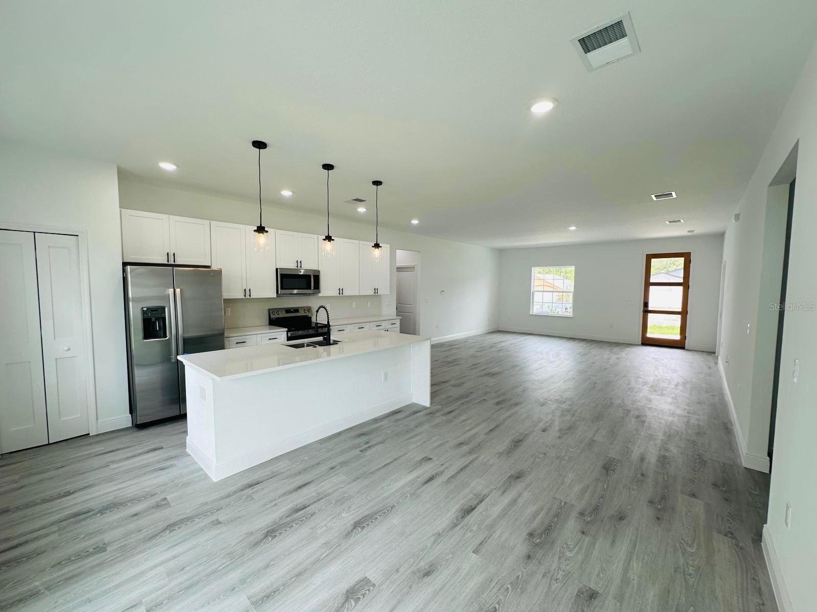 MARION OAKS UN SEVEN - Residential Lease