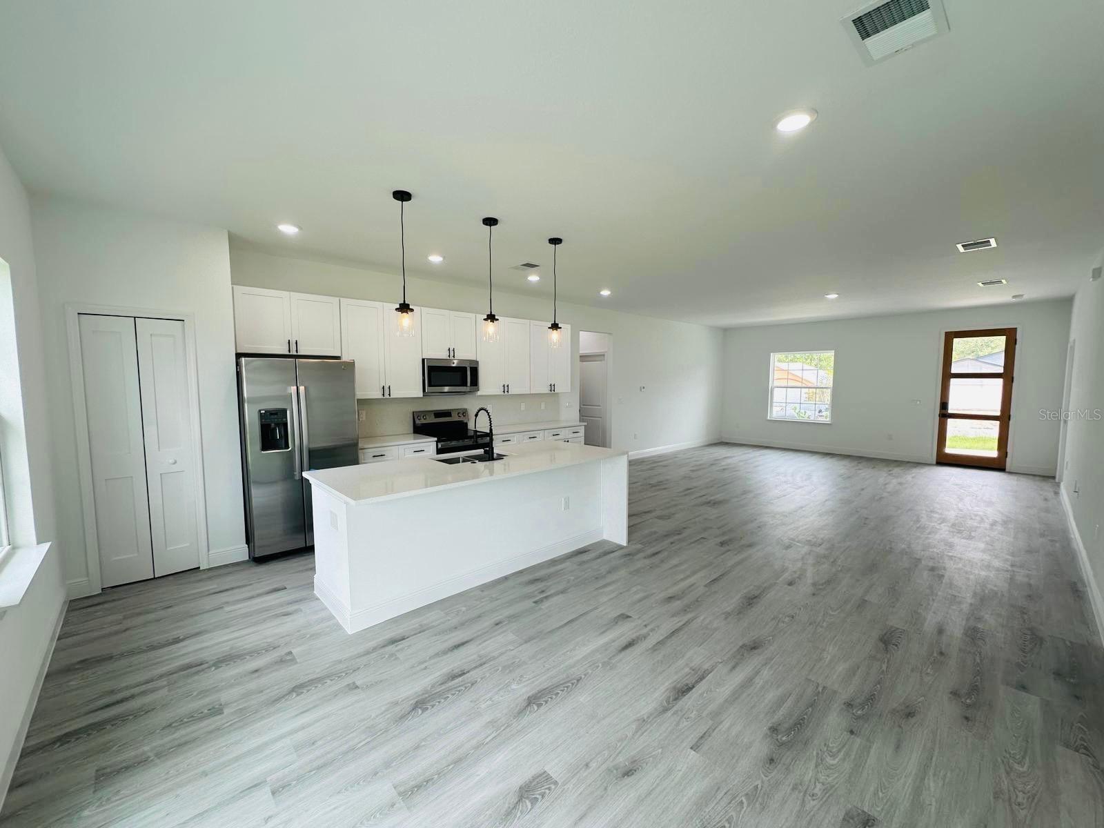 MARION OAKS UN SEVEN - Residential Lease