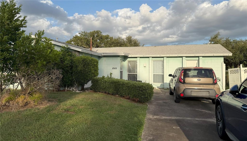 Photo of 8165 82nd Street, Seminole, FL 33777 (MLS # J1005332)