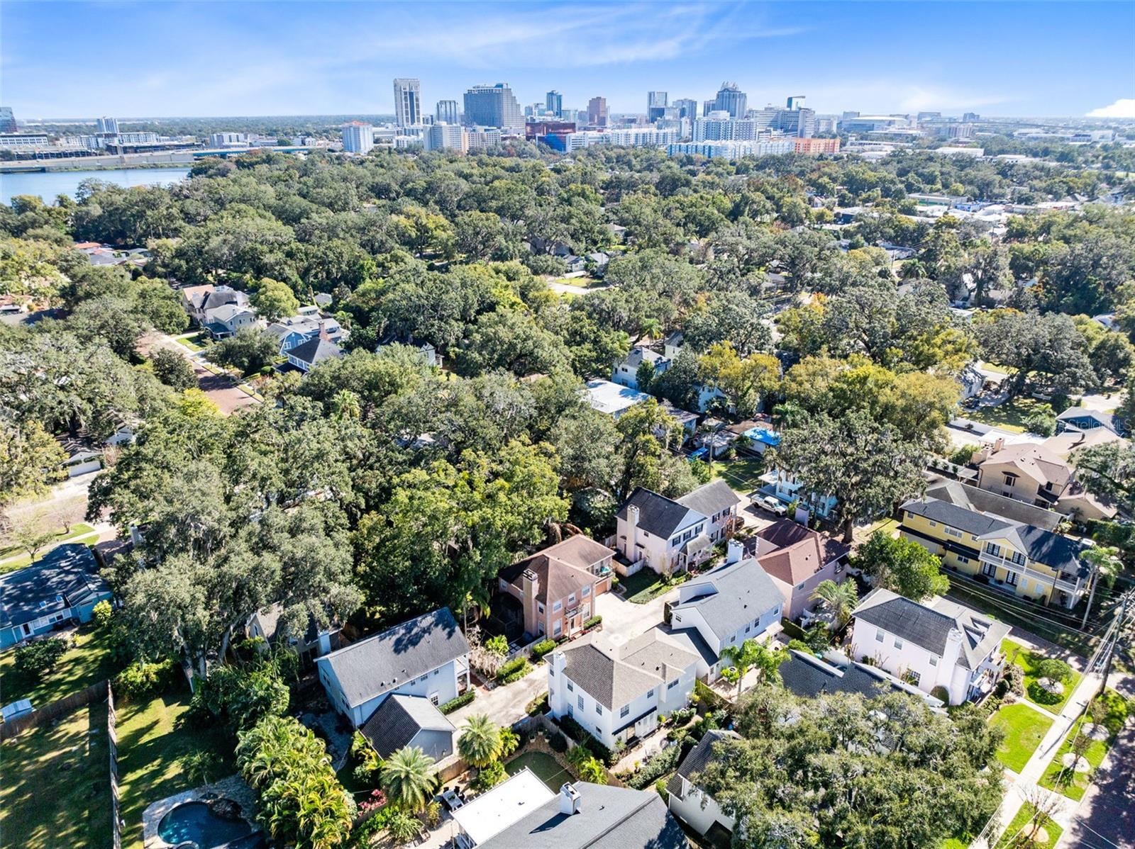 PORCHES ATKINS PLACE - Residential