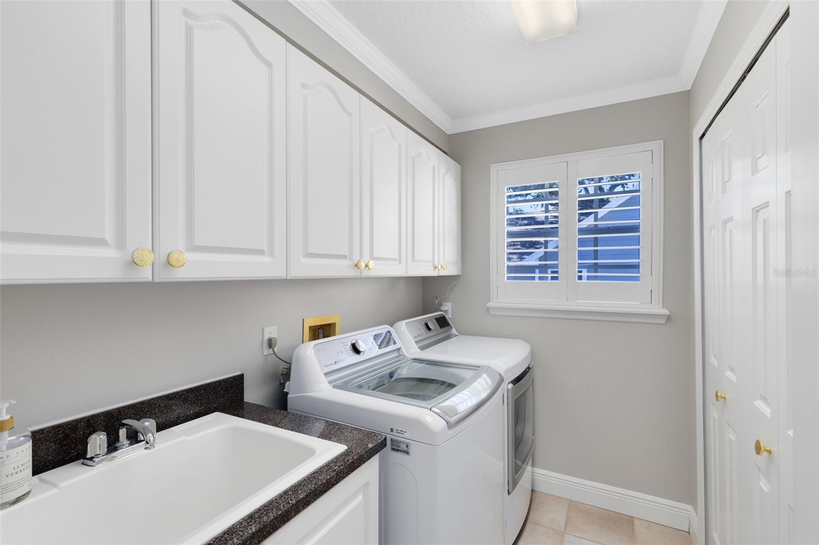 PORCHES ATKINS PLACE - Residential