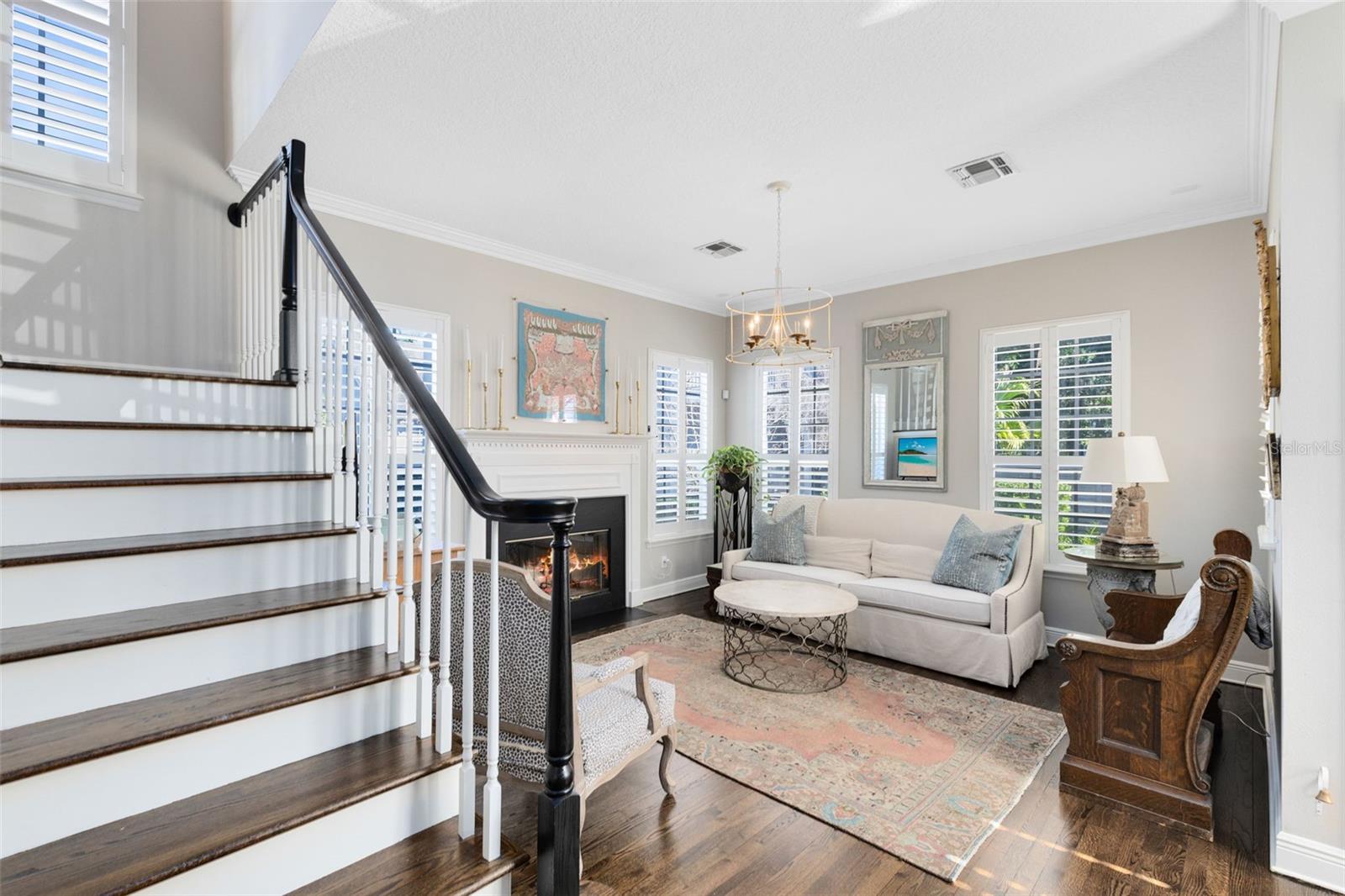 PORCHES ATKINS PLACE - Residential