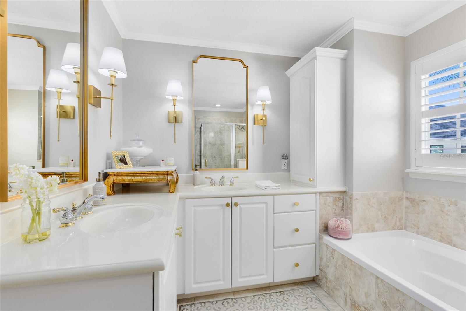 PORCHES ATKINS PLACE - Residential