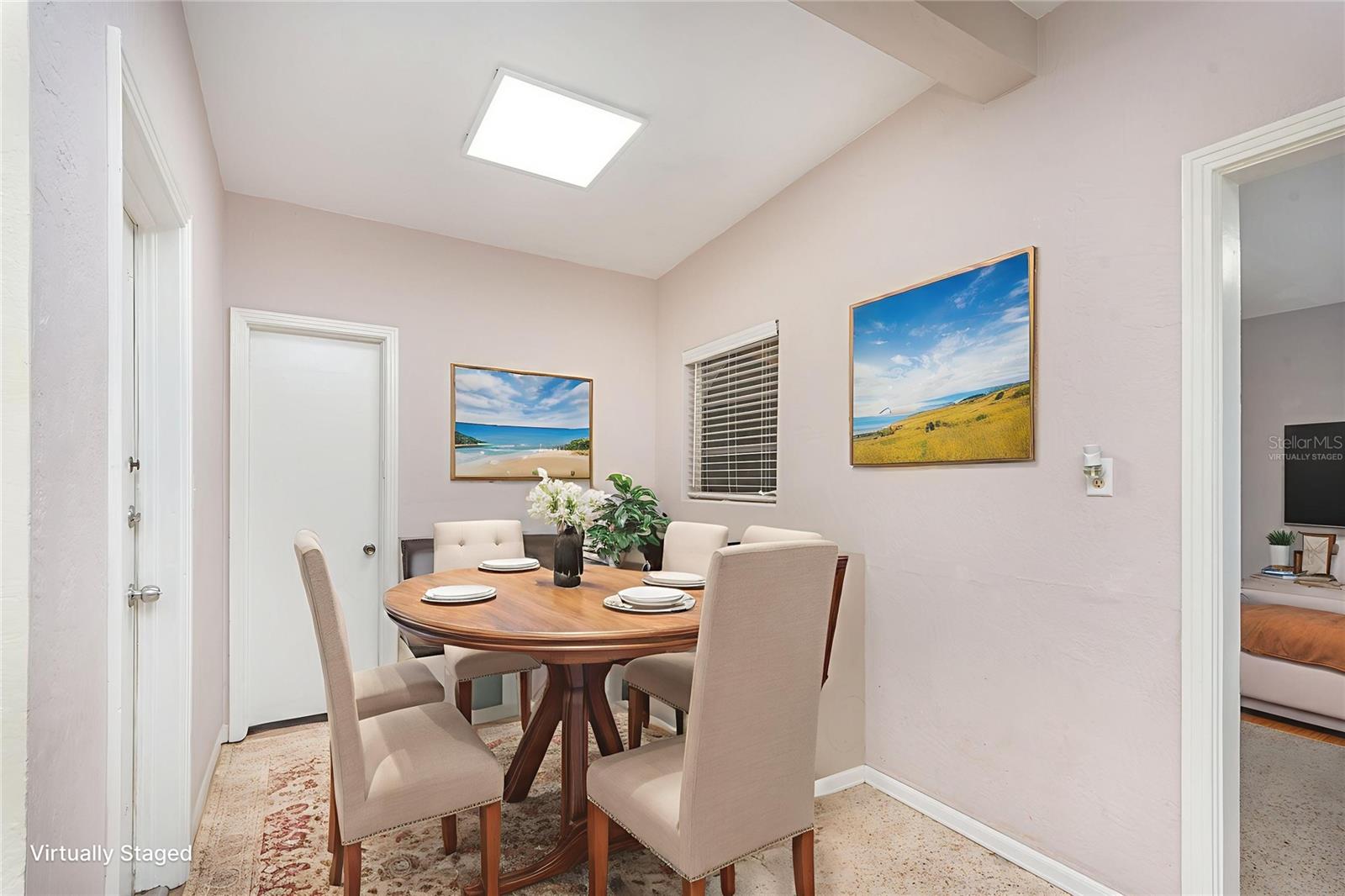 MASON & CARSWELLS HOLLY HILL - Residential