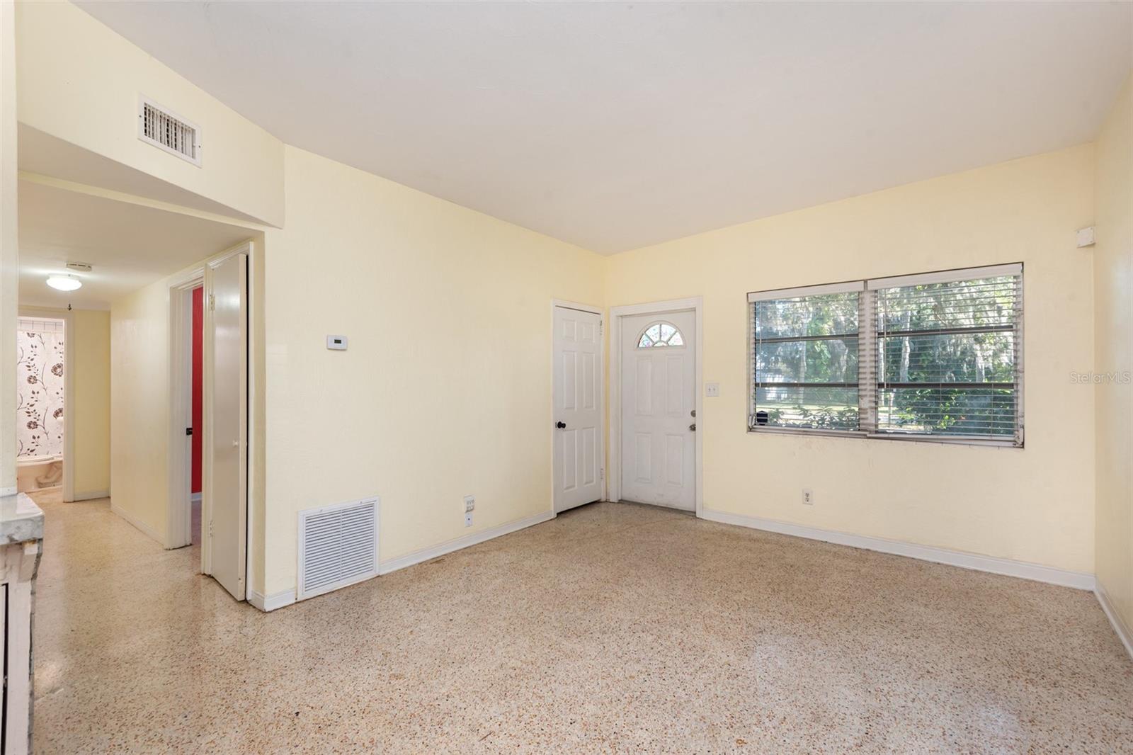 MASON & CARSWELLS HOLLY HILL - Residential