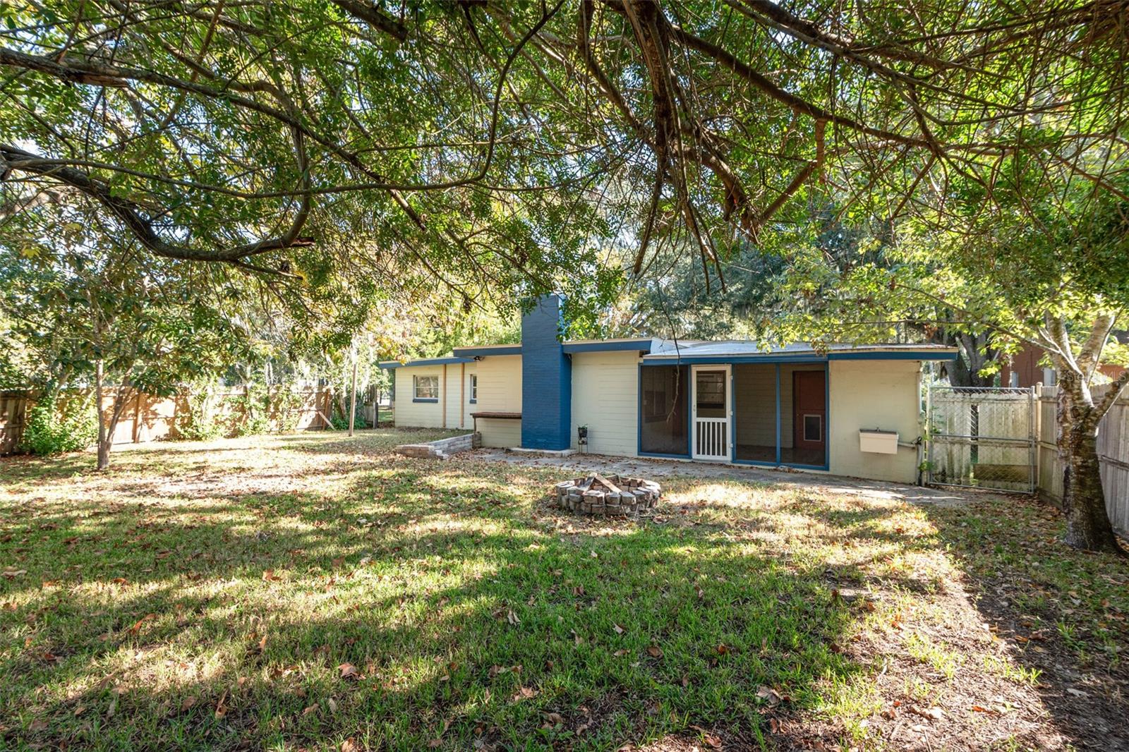 MASON & CARSWELLS HOLLY HILL - Residential