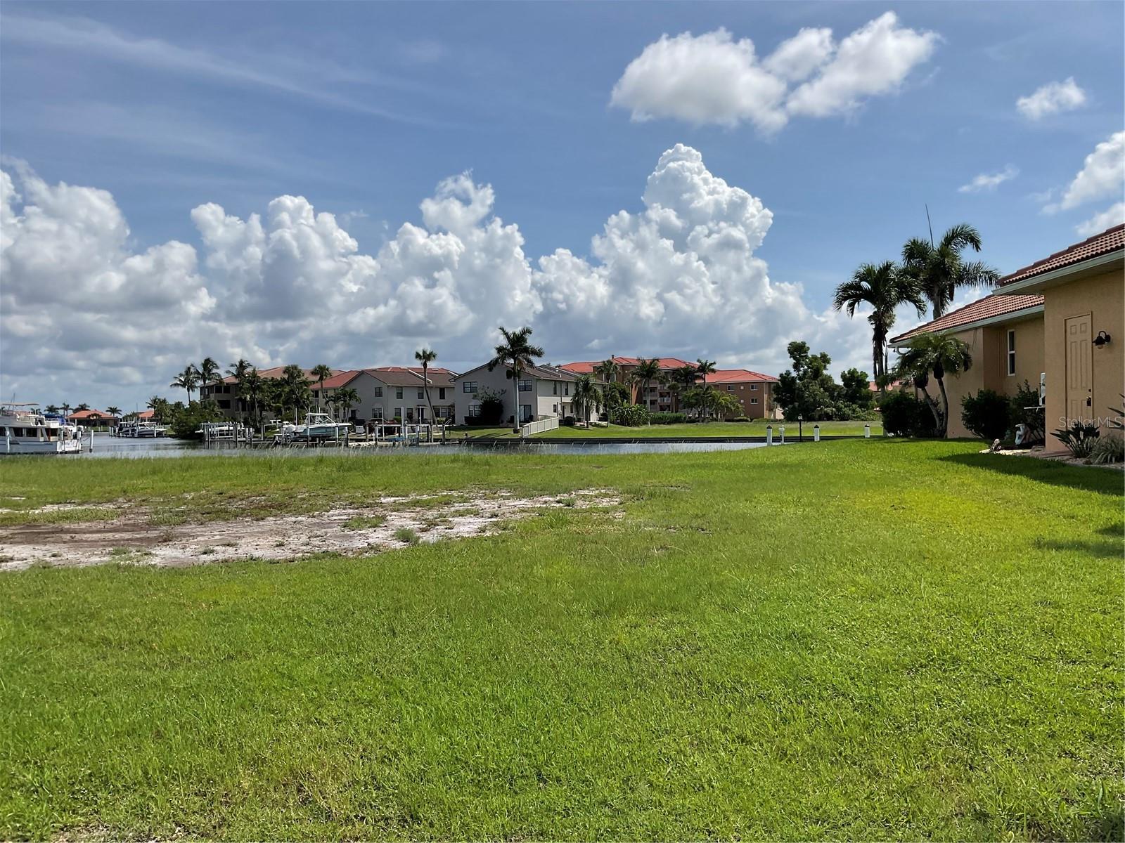 PUNTA GORDA ISLES SEC 14 - Land