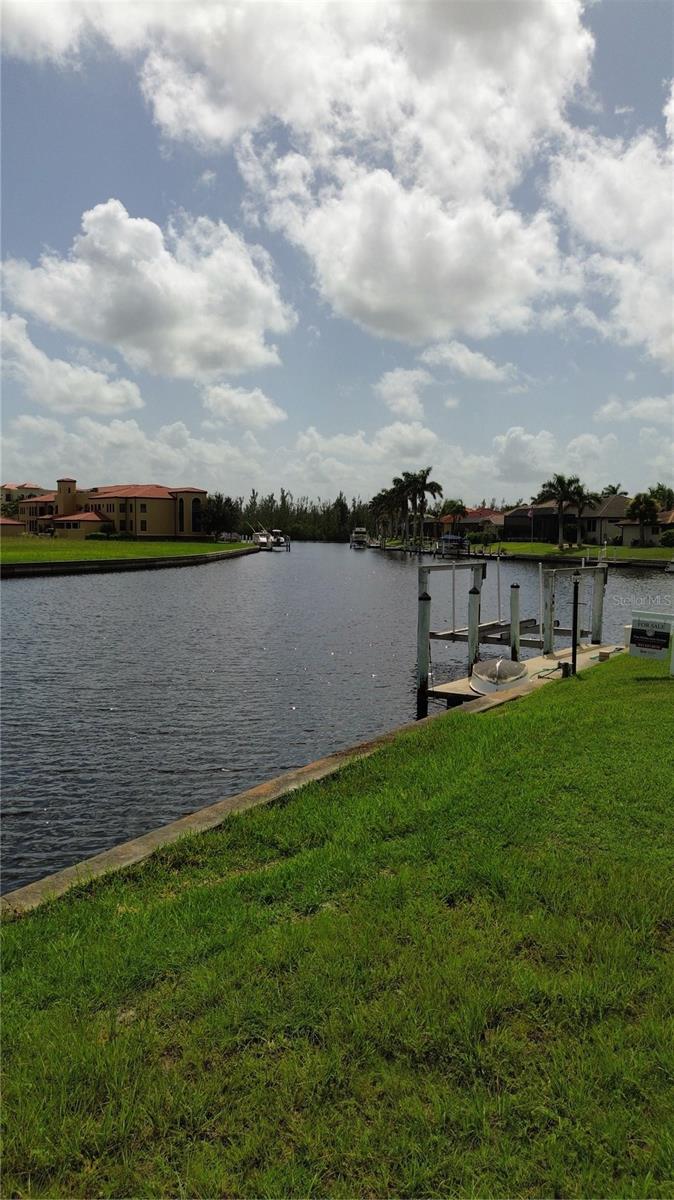 PUNTA GORDA ISLES SEC 14 - Land