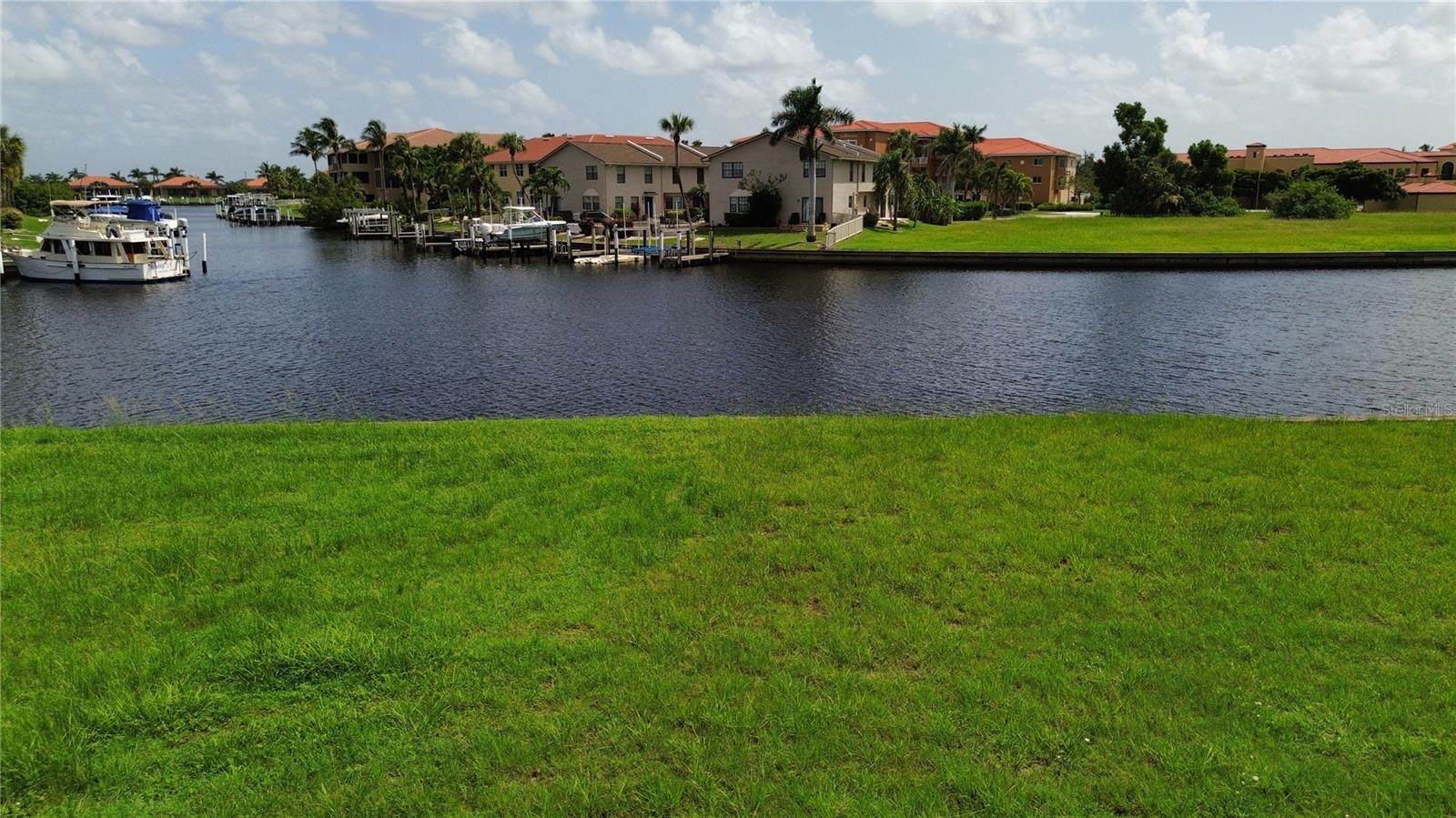 PUNTA GORDA ISLES SEC 14 - Land