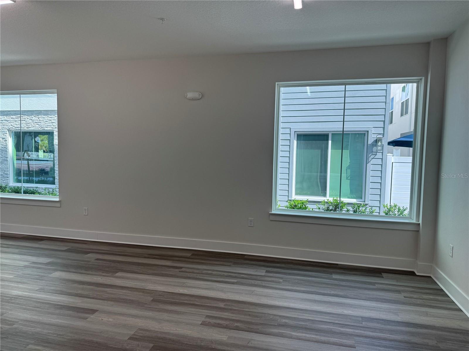 TOWNHOMES AT CITY PLACE - Commercial Lease