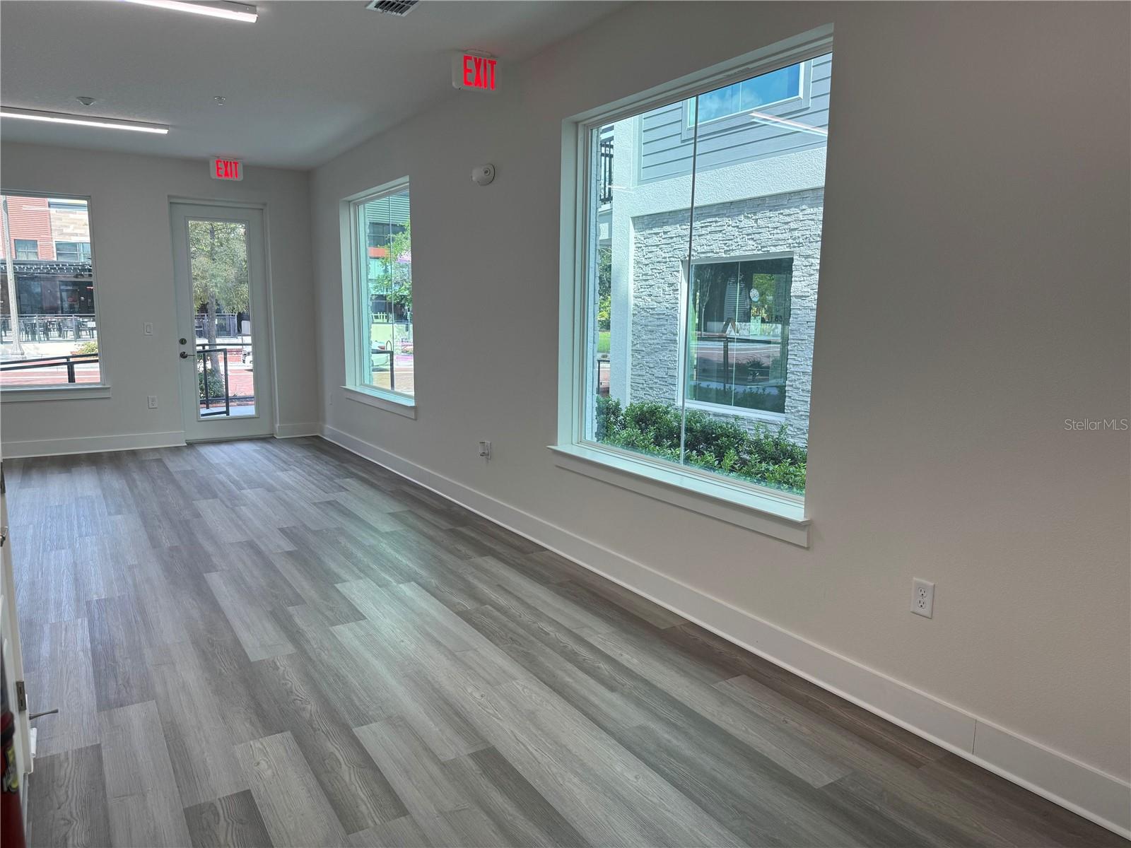 TOWNHOMES AT CITY PLACE - Commercial Lease