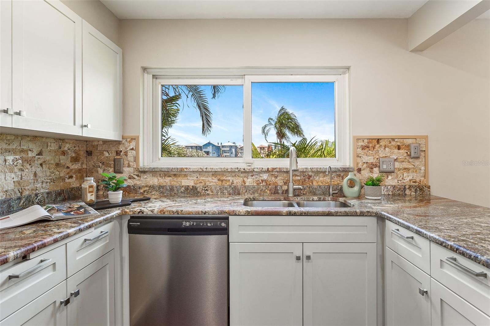 CRYSTAL ISLAND 1ST ADD - Residential