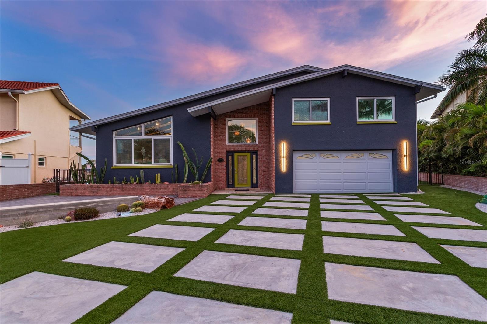 CRYSTAL ISLAND 1ST ADD - Residential