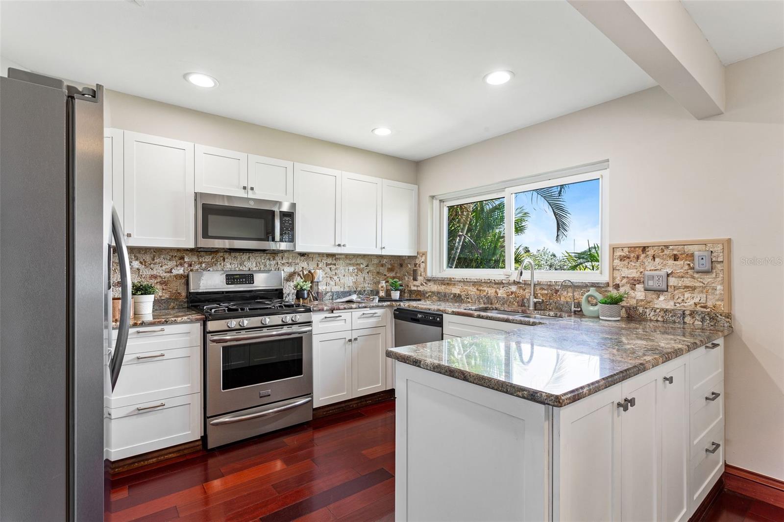 CRYSTAL ISLAND 1ST ADD - Residential