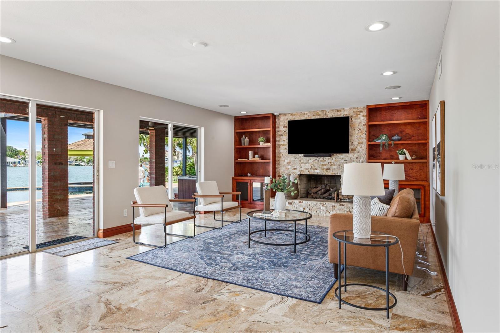 CRYSTAL ISLAND 1ST ADD - Residential