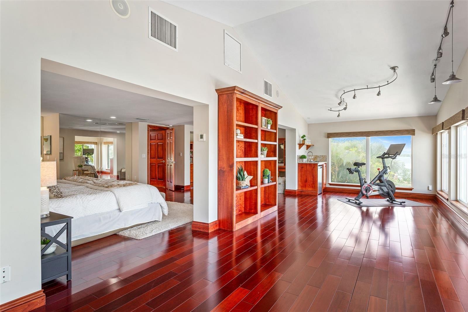 CRYSTAL ISLAND 1ST ADD - Residential