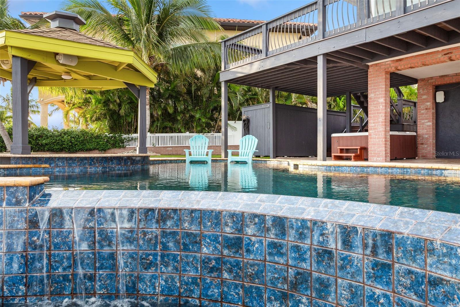 CRYSTAL ISLAND 1ST ADD - Residential