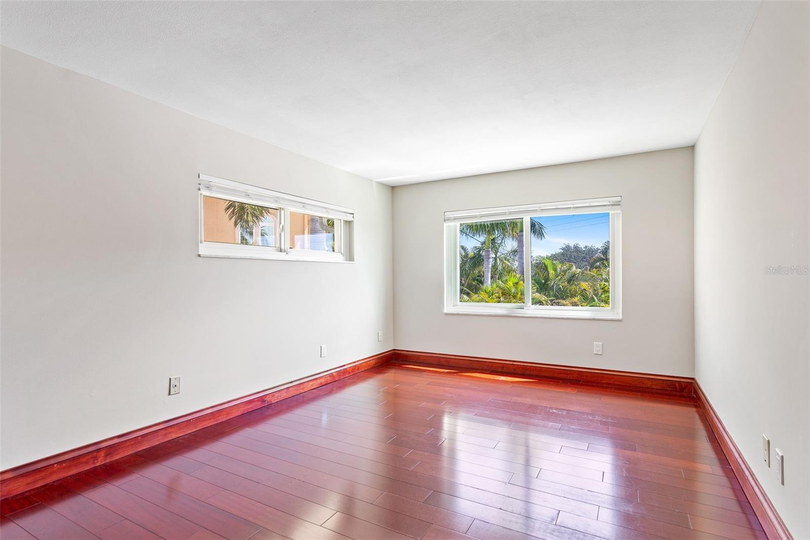 CRYSTAL ISLAND 1ST ADD - Residential