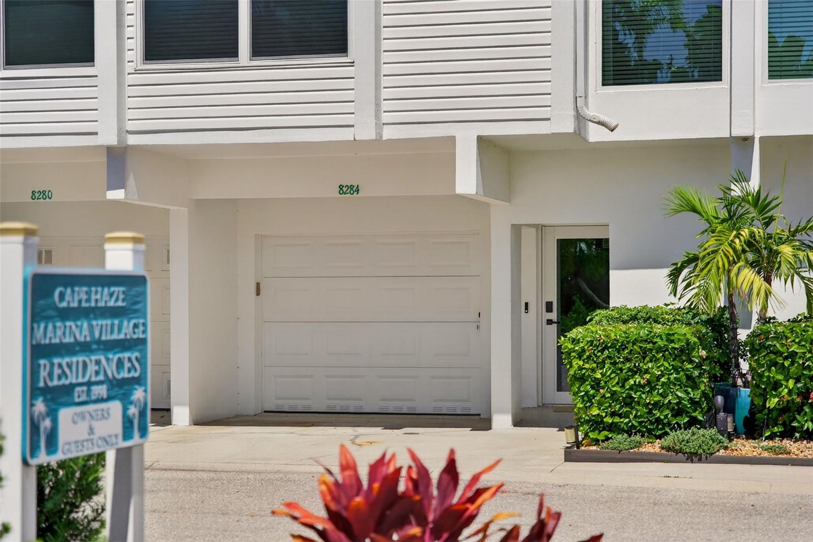 8284 HARBORSIDE CIRCLE 8284