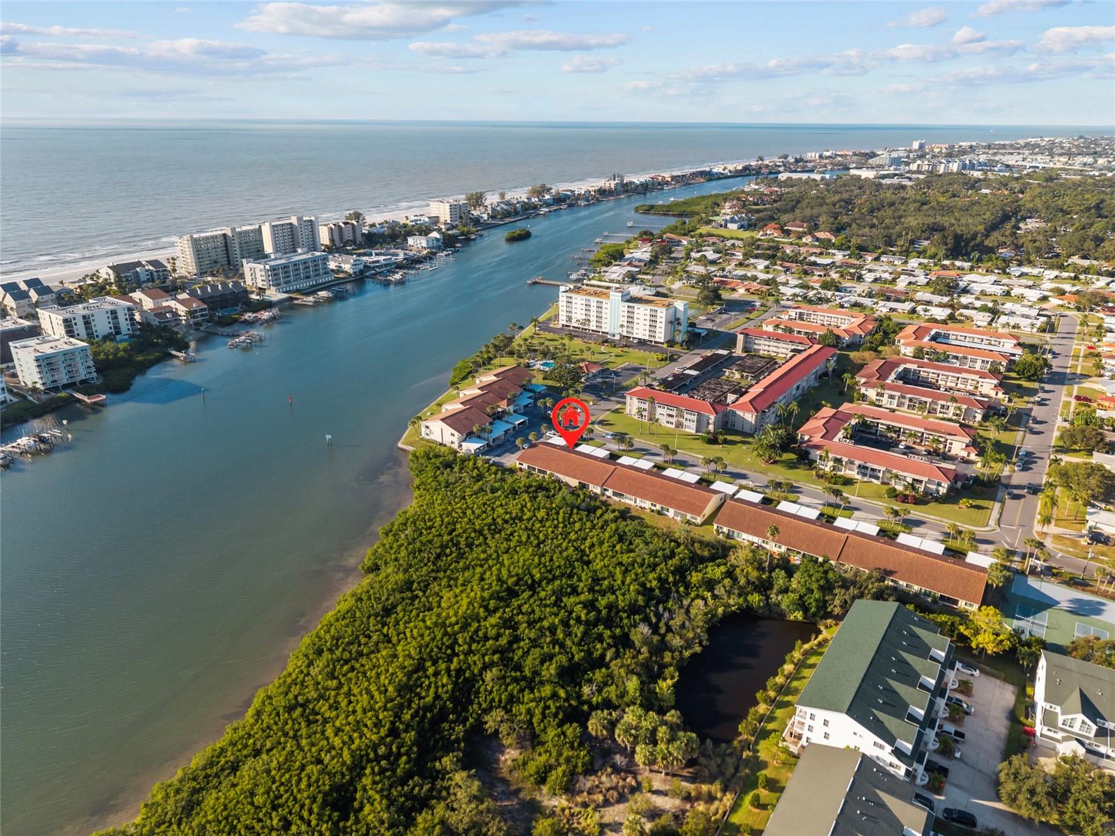 IMPERIAL POINT CONDO - Residential