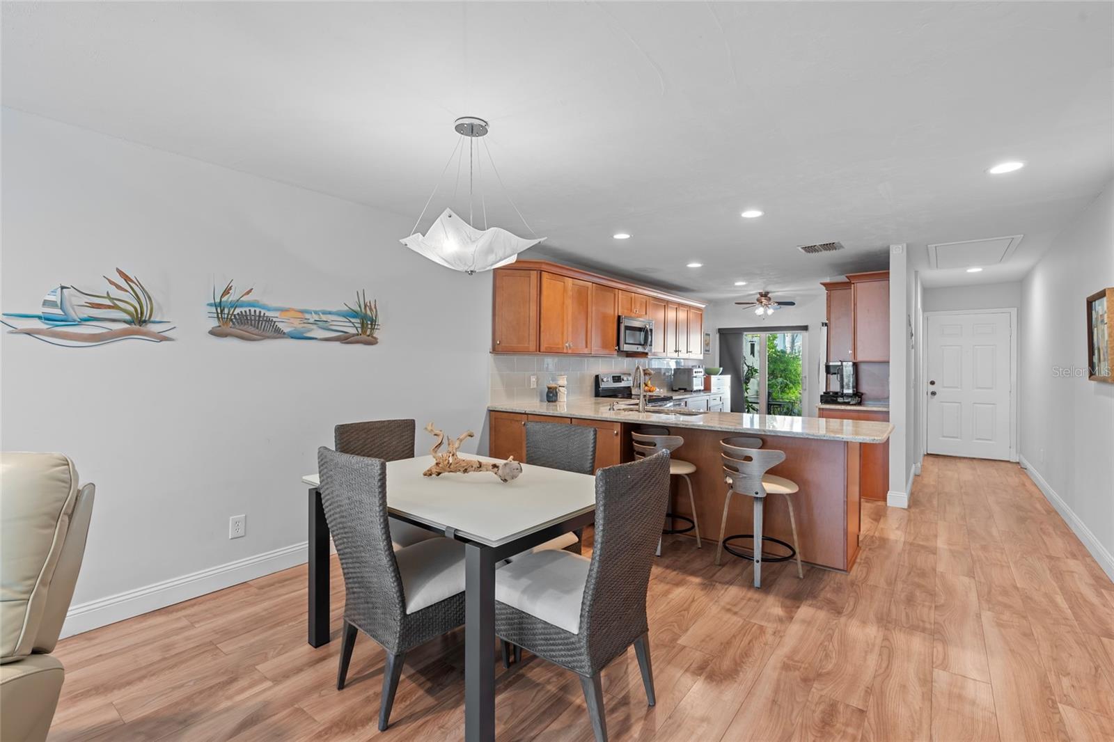 IMPERIAL POINT CONDO - Residential