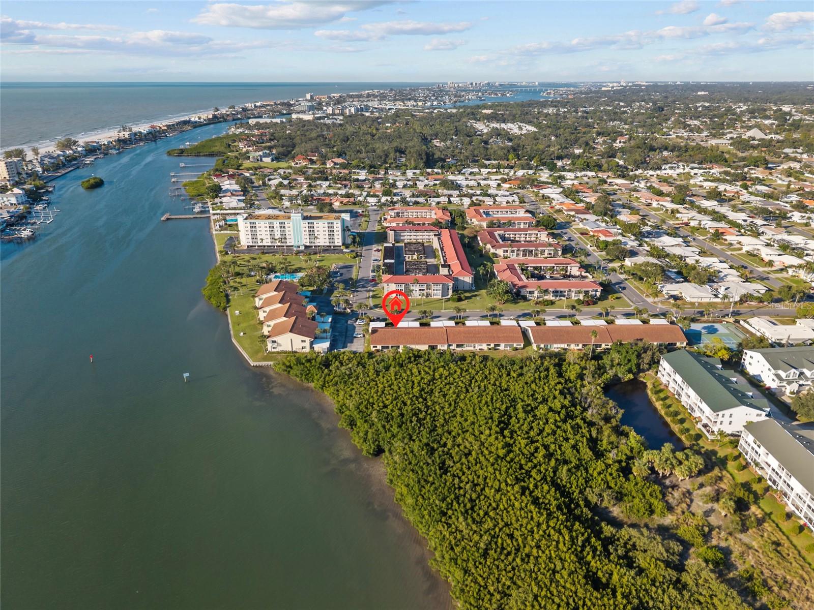 IMPERIAL POINT CONDO - Residential