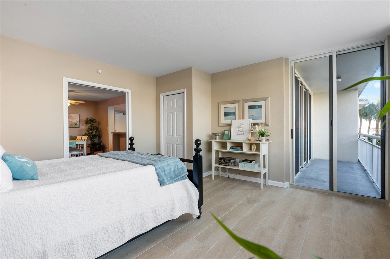 PIERCE 100 CONDO - Residential