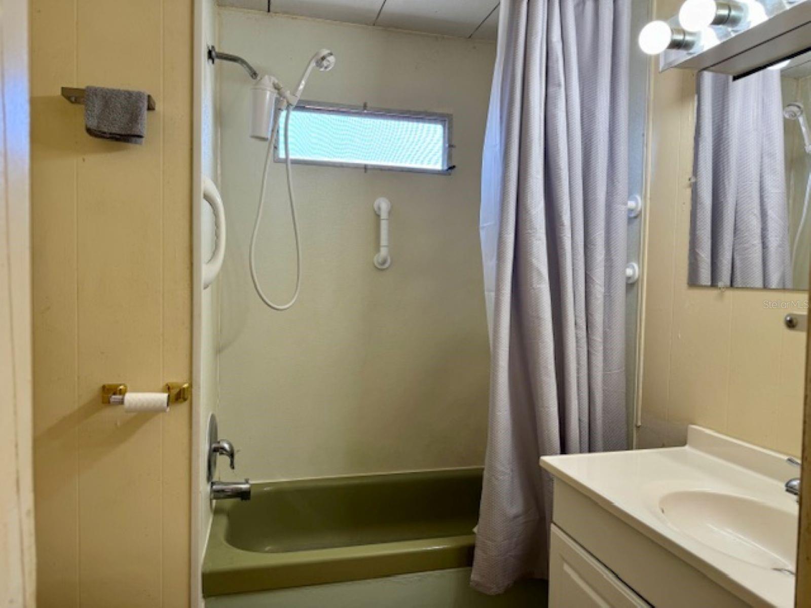 HOLIDAY PARK - Residential