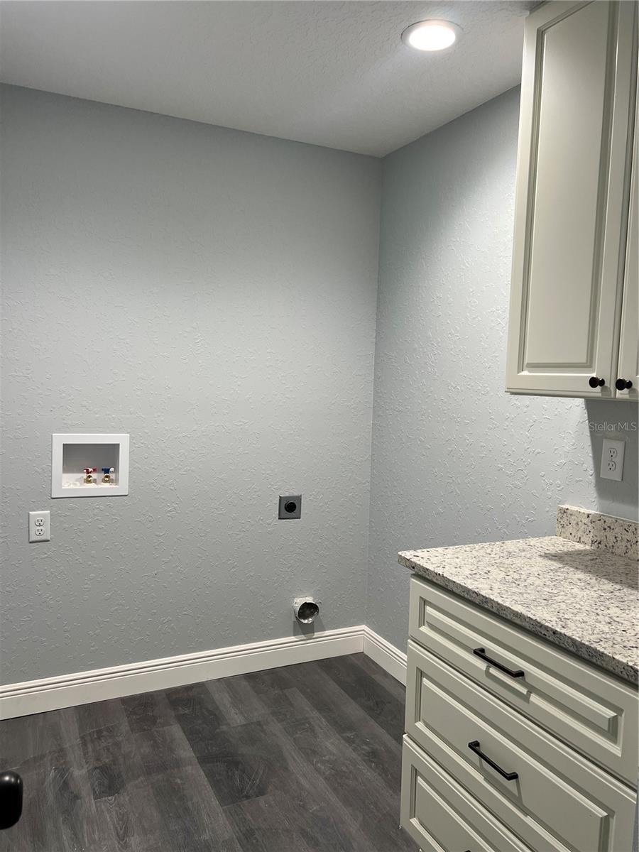 ST JAMES PARK - Residential