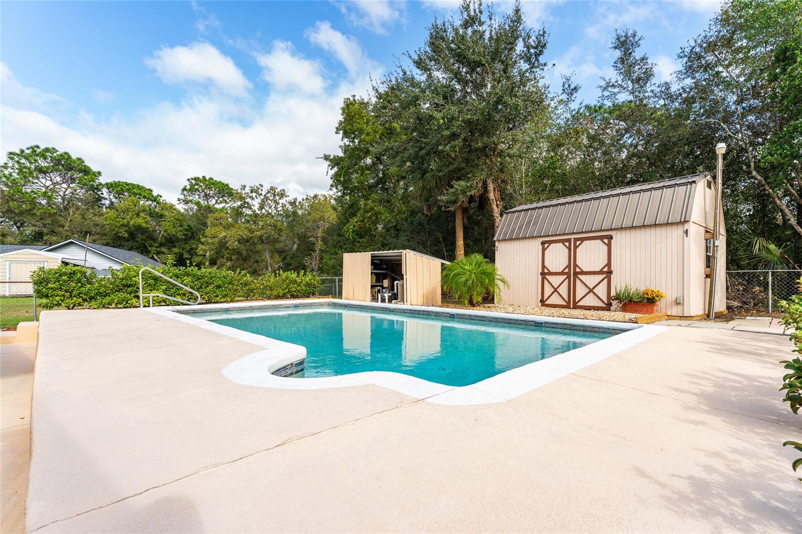 SILVER SPGS SHORES UN 01 - Residential