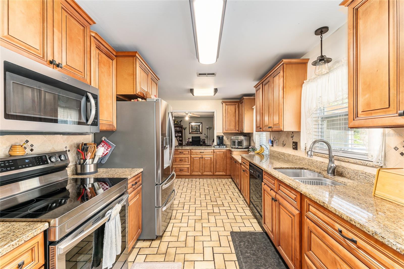 SILVER SPGS SHORES UN 01 - Residential