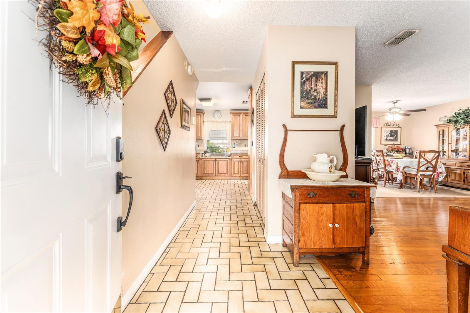 SILVER SPGS SHORES UN 01 - Residential