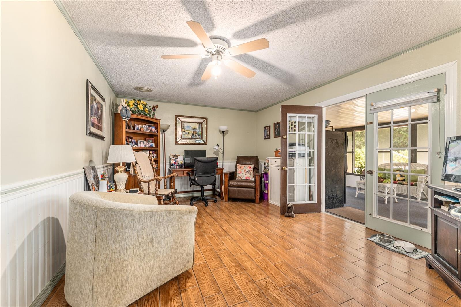 SILVER SPGS SHORES UN 01 - Residential