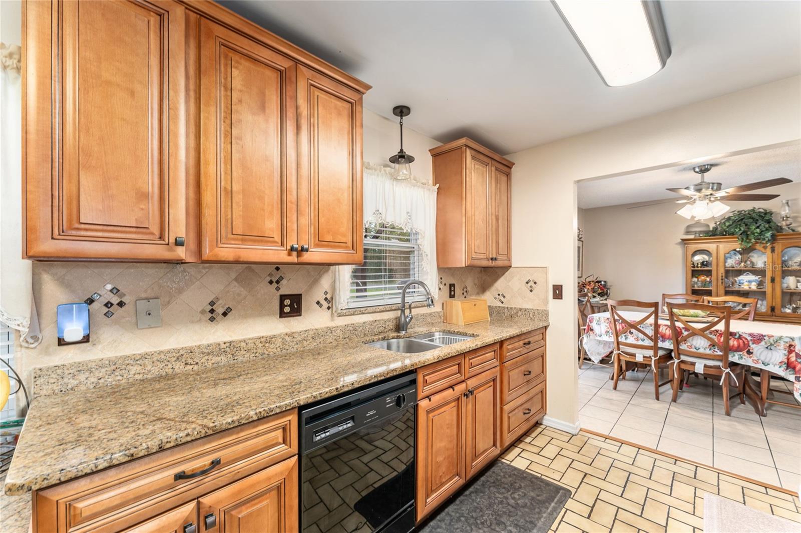 SILVER SPGS SHORES UN 01 - Residential