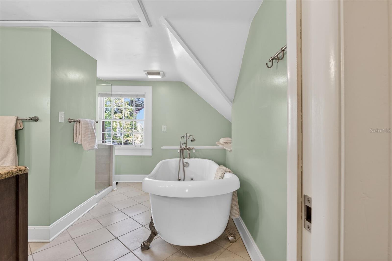 HIGHLAND TERRACE - Residential