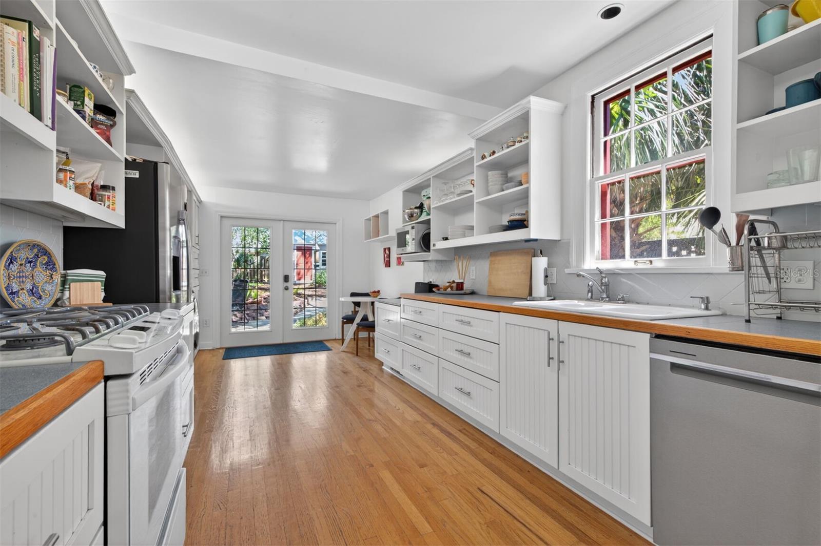 HIGHLAND TERRACE - Residential