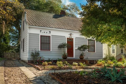 Photo of 531 NE Blvd, Gainesville, FL 32601 (MLS # GC539585)