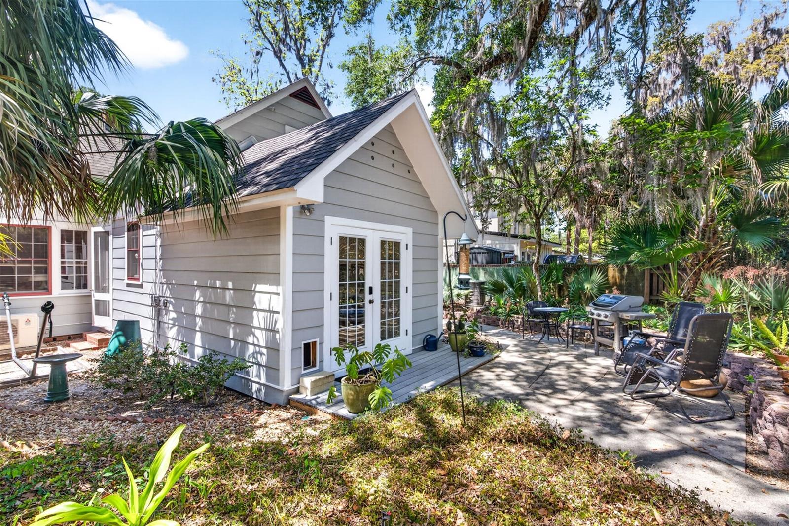 HIGHLAND TERRACE - Residential