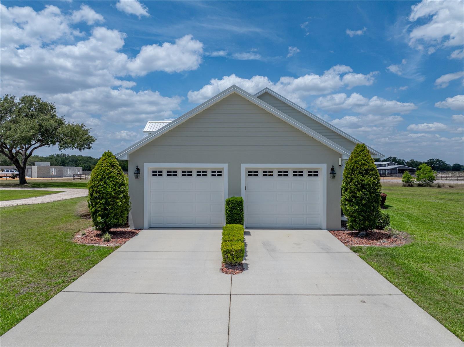 MAMMOTH GROVE - Residential