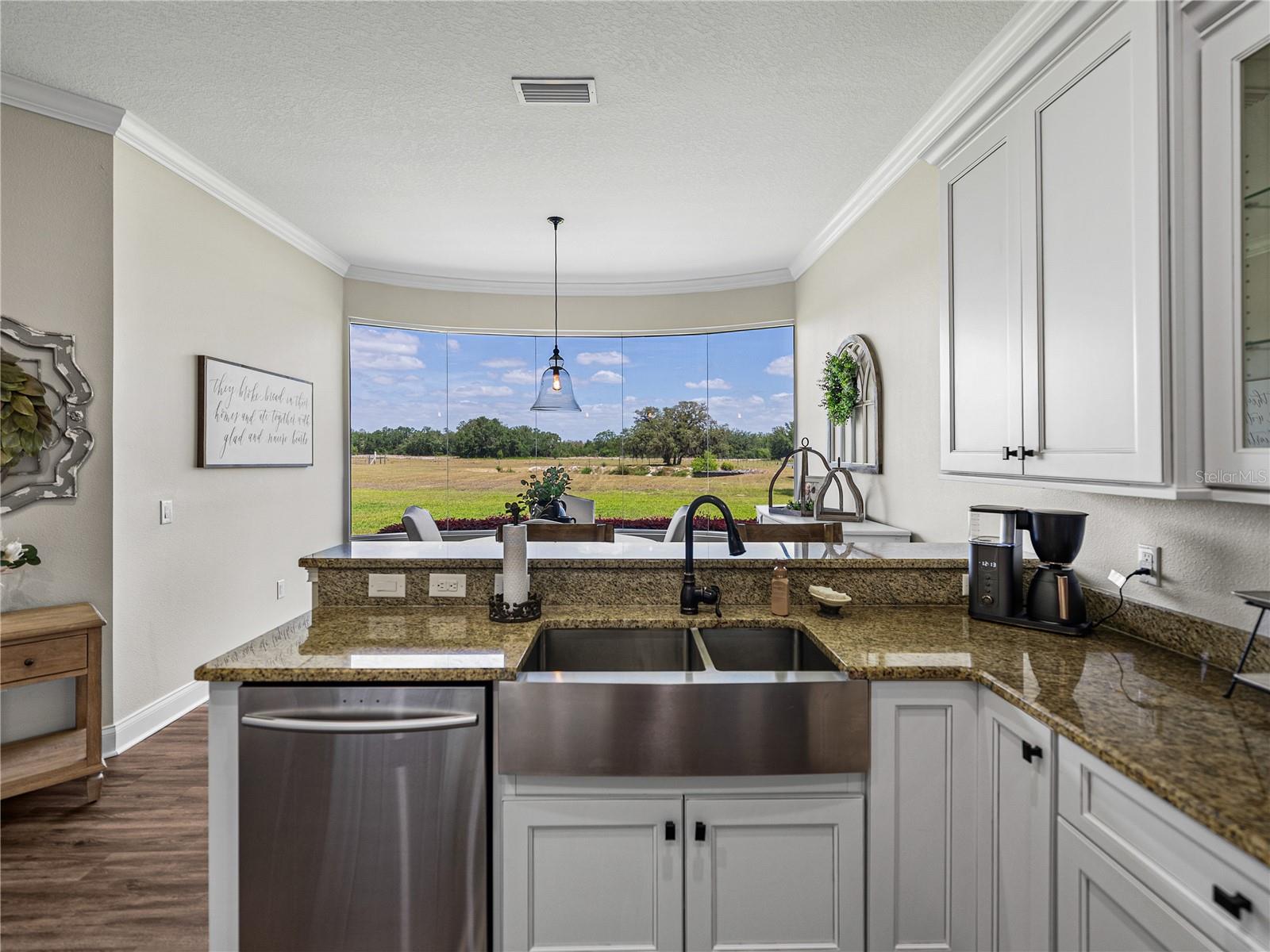 MAMMOTH GROVE - Residential