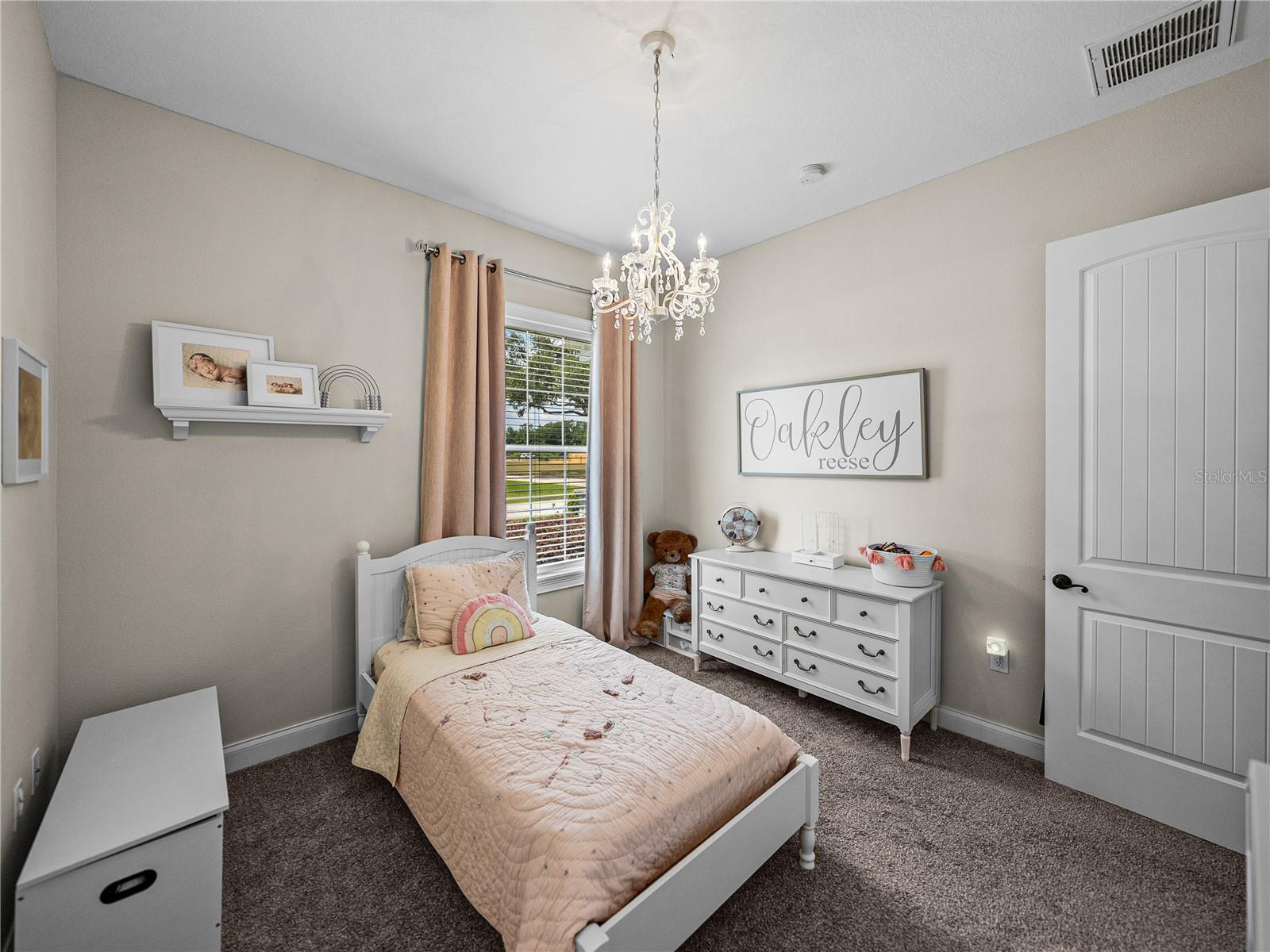MAMMOTH GROVE - Residential