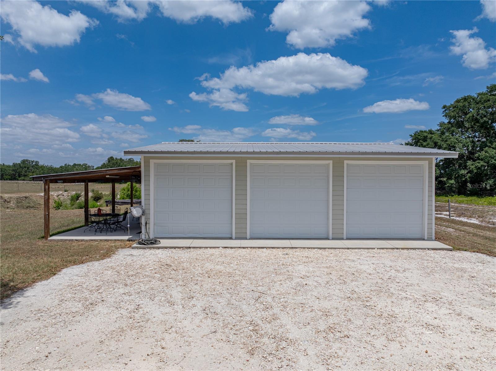 MAMMOTH GROVE - Residential