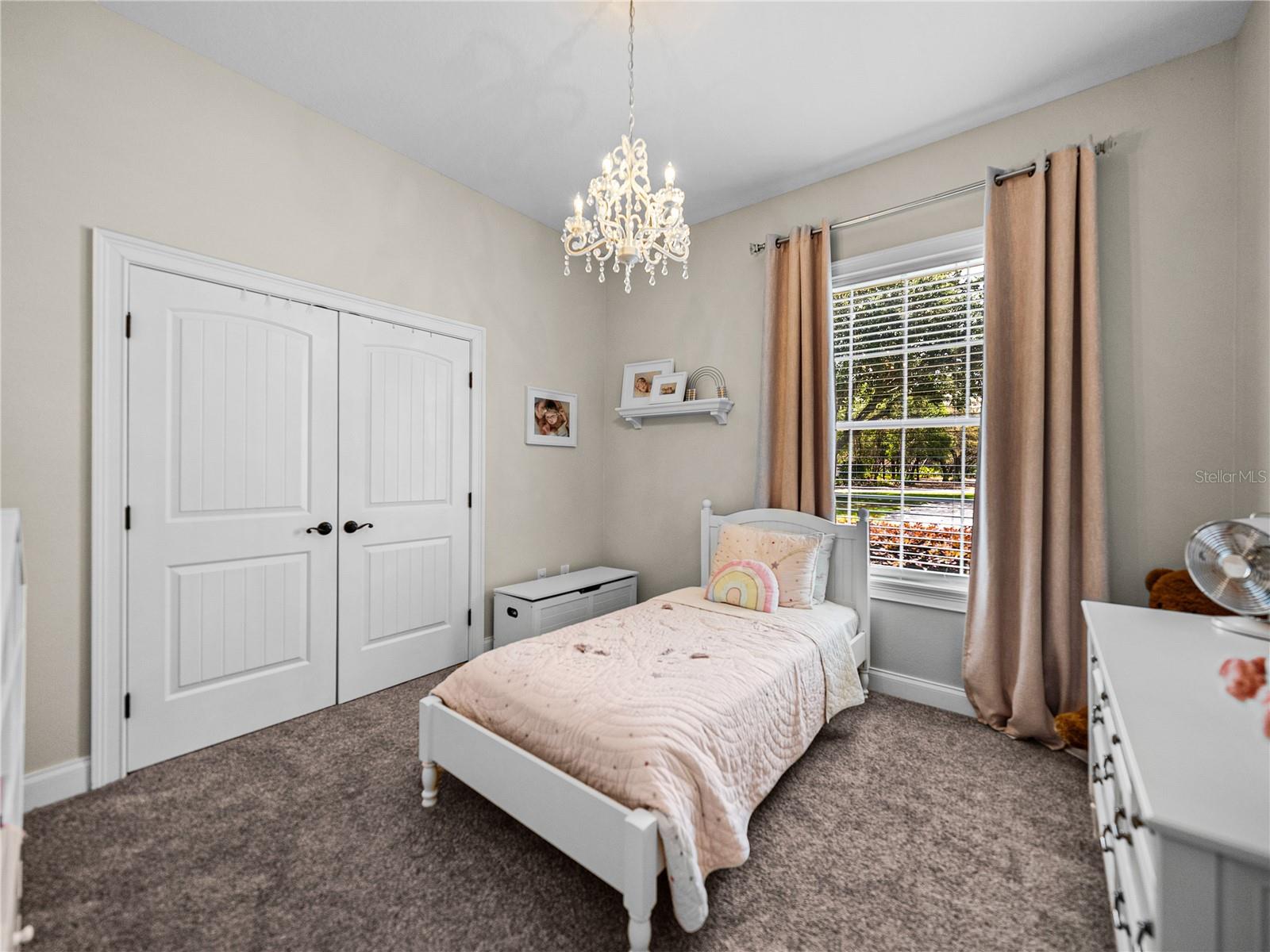 MAMMOTH GROVE - Residential