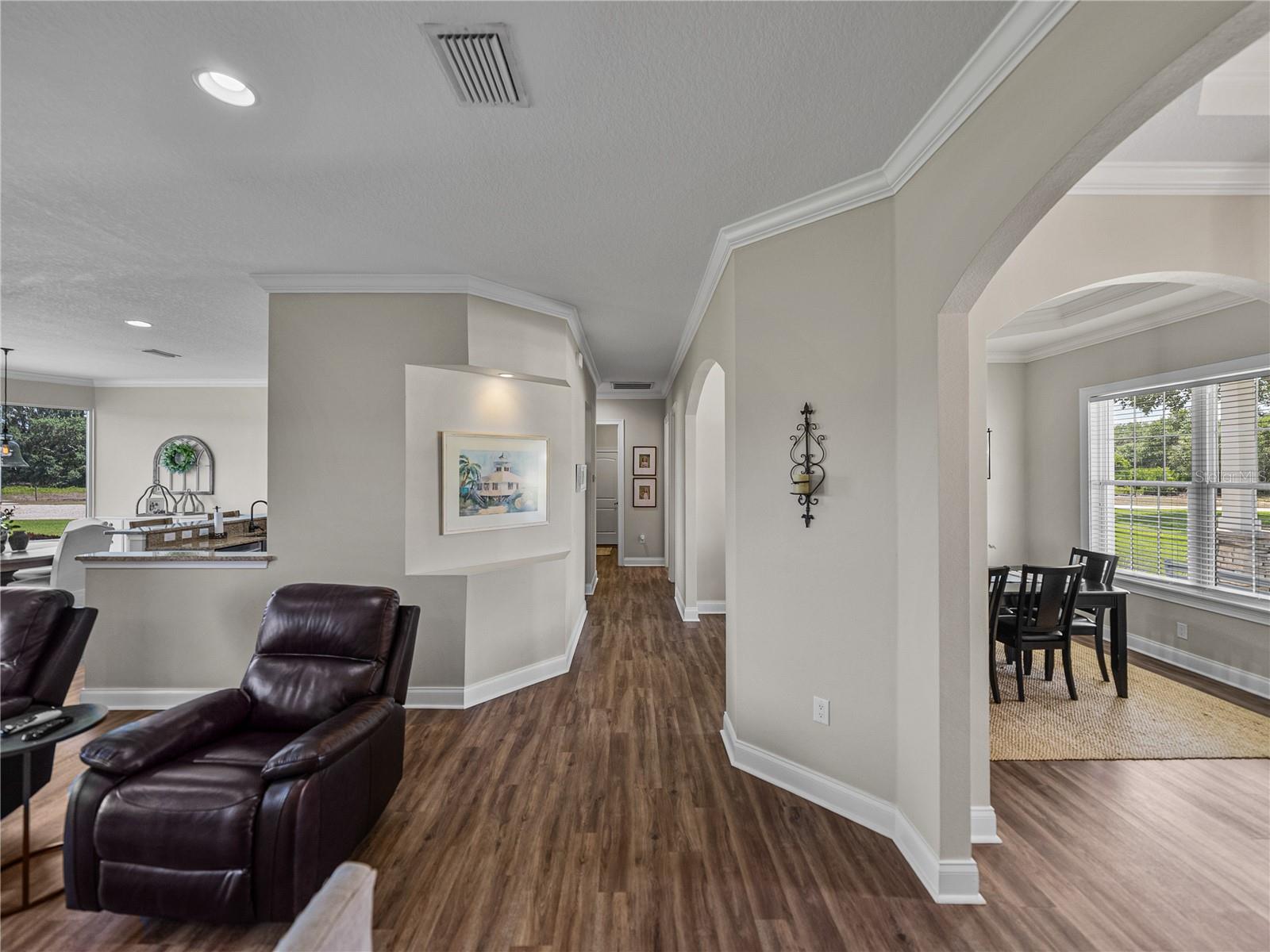 MAMMOTH GROVE - Residential