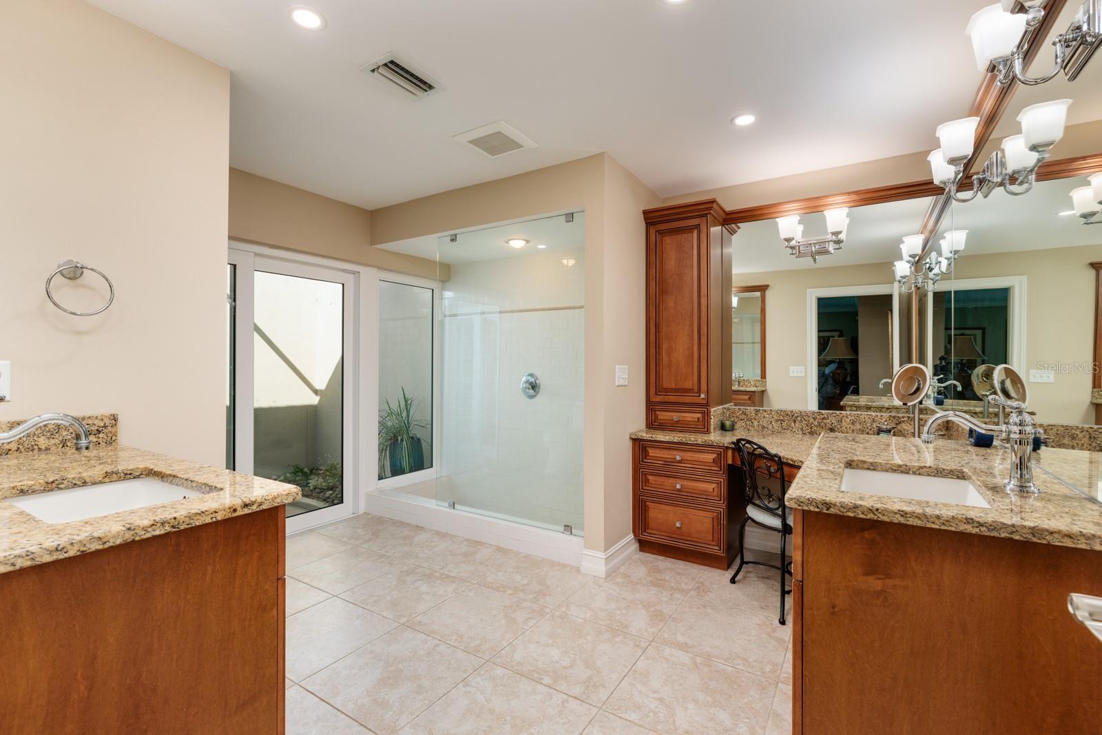 FAIRWAY ESTATES 5TH ADD - Residential