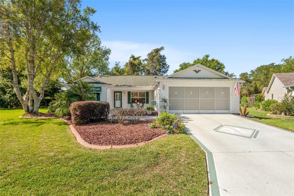Photo of 9430 SE 177th Simons Lane, The Villages, FL 32162 (MLS # OM723068)