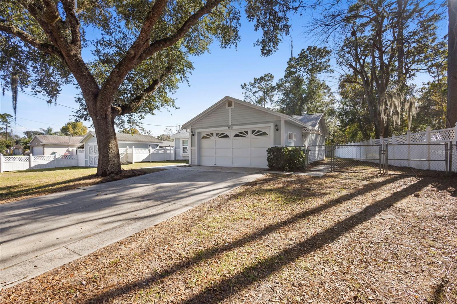DELTONA LAKES UNIT 33 - Residential